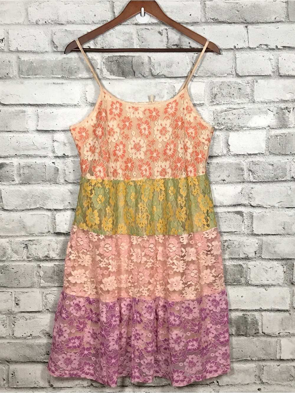NWT Mystree Peach, Yellow, Pink & Lavender Lace Tiered Boho Sundress